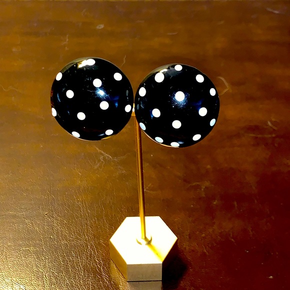 Black & White Polka-Dot Earrings 🚀PRICE DROP🚀 - Picture 5 of 7
